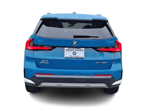Used 2025 BMW X1 xDrive28i w/ Premium Package image 5