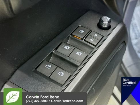 Used 2022 Toyota Tacoma TRD Off-Road w/ TRD Premium Off Road Package AWD/4WD image 22