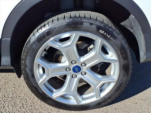 Used 2017 Ford Escape Titanium w/ Equipment Group 301A image 8