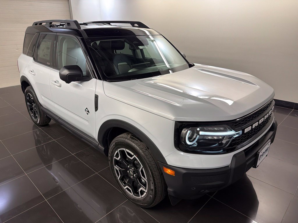 New 2026 Ford Bronco Sport Outer Banks w/ Outer Banks Tech Package+ AWD/4WD image 1