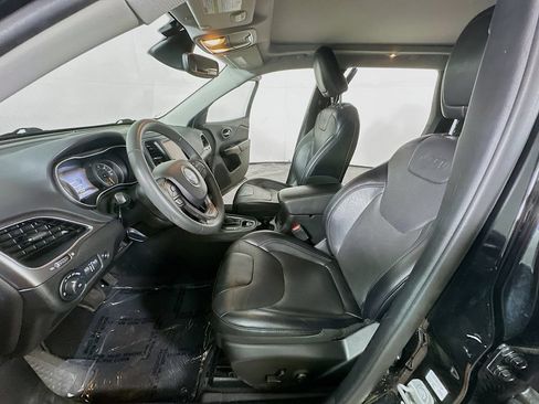 Used 2022 Jeep Cherokee Latitude Lux w/ Sun & Sound Group AWD/4WD image 15