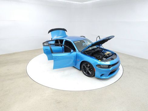 Used 2019 Dodge Charger Scat Pack RWD image 25