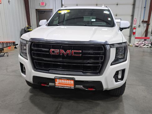 Used 2024 GMC Yukon XL AT4 w/ AT4 Premium Package image 7
