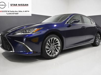 Used 2025 Lexus ES 300h w/ Luxury Package