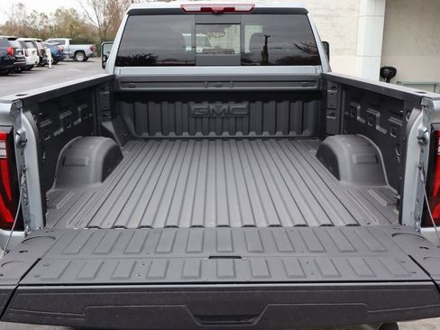 New 2026 GMC Sierra 2500 Denali Ultimate AWD/4WD image 8
