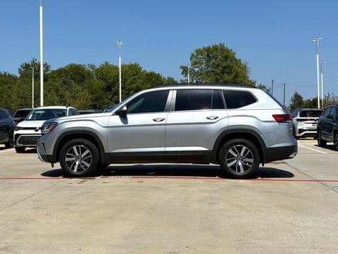 Used 2022 Volkswagen Atlas SE FWD image 3