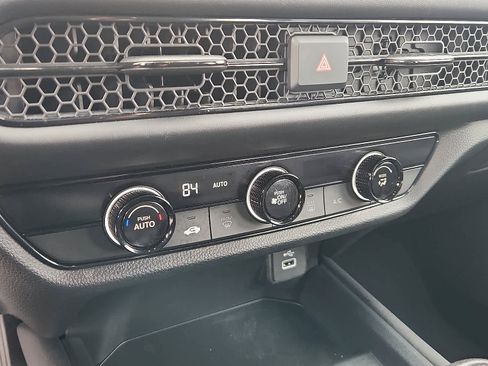 Certified 2023 Honda HR-V LX image 17