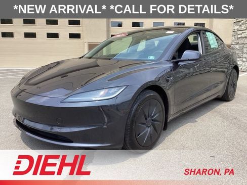 Used 2025 Tesla Model 3 Long Range RWD image 3