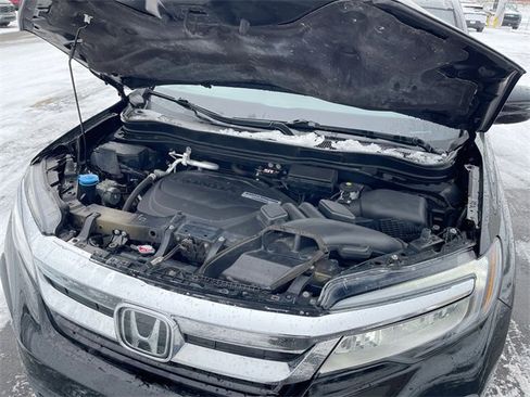 Used 2020 Honda Pilot Touring image 30