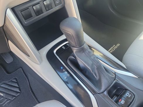 Certified 2024 Toyota Corolla Cross L image 27