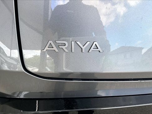 Used 2024 Nissan Ariya AWD image 9