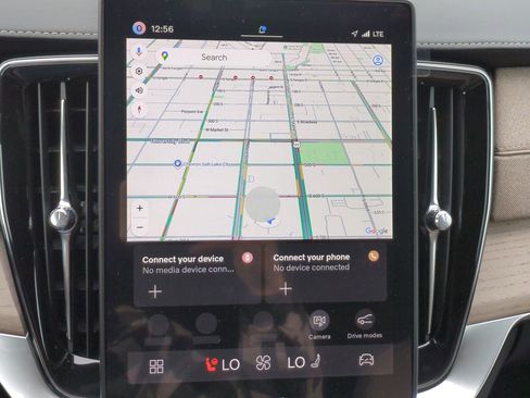 New 2026 Volvo XC90 B6 Plus w/ Protection Package Premier image 11