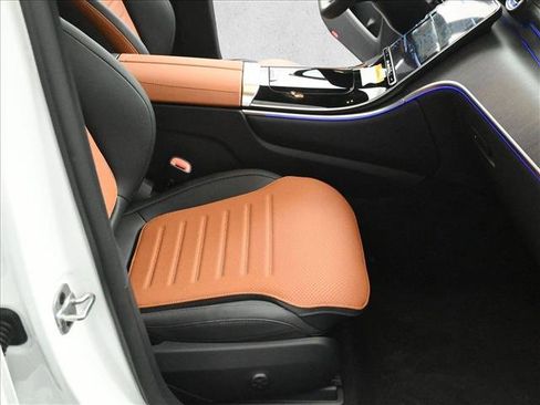 Certified 2026 Mercedes-Benz GLC 300 4MATIC image 27