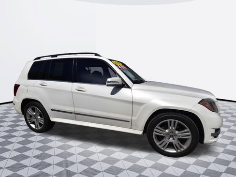 Used 2013 Mercedes-Benz GLK 350 2WD image 3