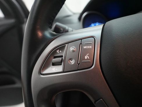 Used 2015 Hyundai Tucson SE AWD/4WD image 17