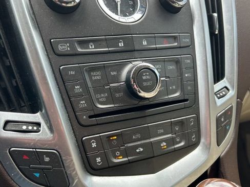 Used 2011 Cadillac SRX Luxury FWD image 30