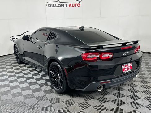 Used 2022 Chevrolet Camaro LT RWD image 4
