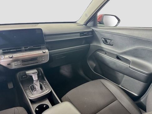 Certified 2025 Hyundai Kona SEL FWD image 23
