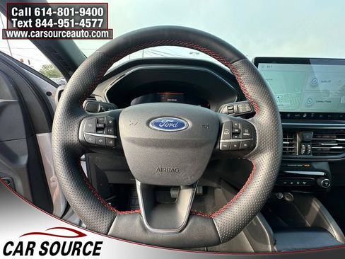 Used 2025 Ford Escape ST-Line Select w/ Tech Pack #2 AWD/4WD image 17