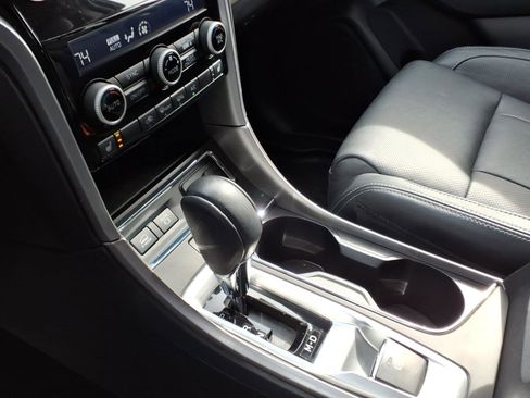 Used 2019 Subaru Ascent Limited image 18