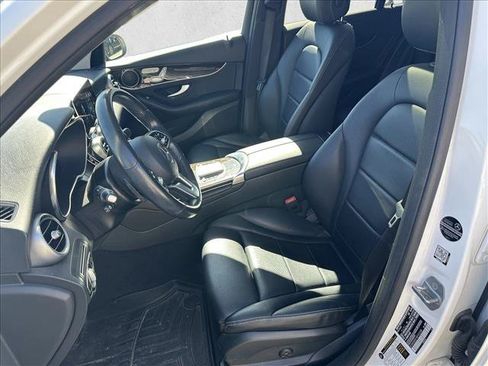 Used 2021 Mercedes-Benz GLC 300 4MATIC image 12