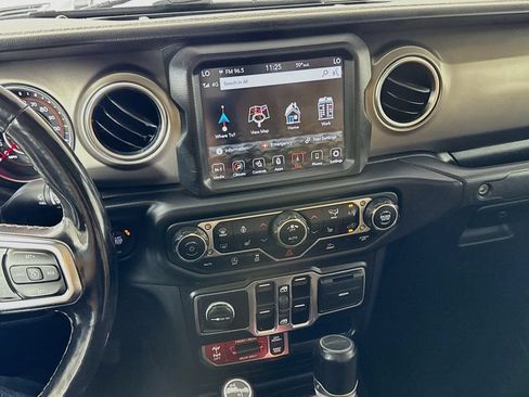 Used 2020 Jeep Gladiator Rubicon AWD/4WD image 17