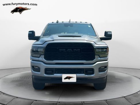 Used 2024 RAM 3500 Limited image 8