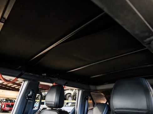 Used 2021 Ford Bronco Badlands image 17