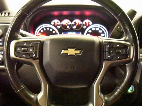 Used 2019 Chevrolet Silverado 1500 LT w/ All-Star Edition image 26