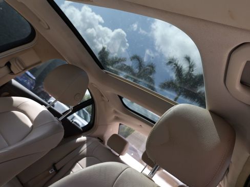 Used 2015 Mercedes-Benz C 300 Sedan image 17