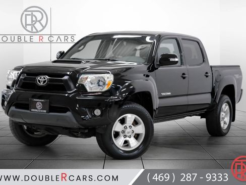 Used 2015 Toyota Tacoma PreRunner w/ TRD Sport Package image 1
