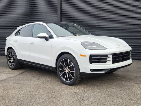 New 2026 Porsche Cayenne Coupe AWD/4WD image 9
