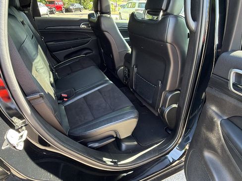 Used 2021 Jeep Grand Cherokee Laredo X AWD/4WD image 22