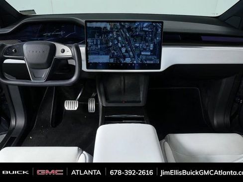 Used 2022 Tesla Model X Plaid image 16