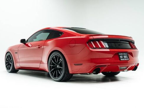 Used 2017 Ford Mustang GT RWD image 19