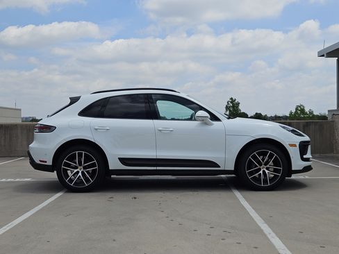 Used 2022 Porsche Macan AWD/4WD image 9