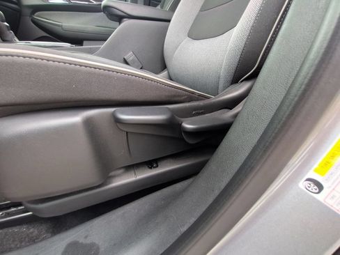 Used 2025 Chevrolet TrailBlazer LT FWD image 11