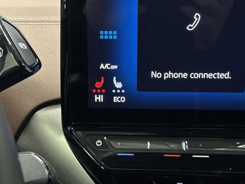 Used 2023 Volkswagen ID.4 Pro image 7