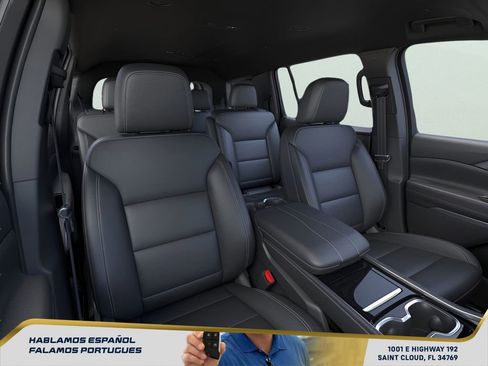 New 2026 Chevrolet Traverse LT w/ Midnight/Sport Edition FWD image 11