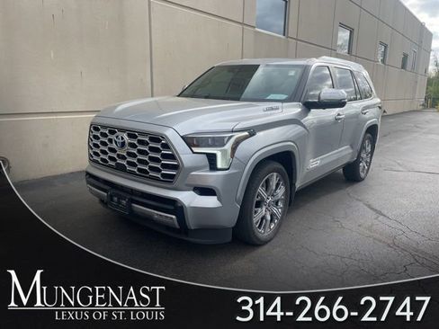 Used 2024 Toyota Sequoia Capstone image 1