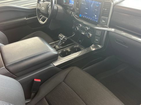 Used 2022 Ford F150 XLT w/ Equipment Group 302A High AWD/4WD image 16
