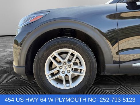 Certified 2025 Ford Explorer Active RWD image 14