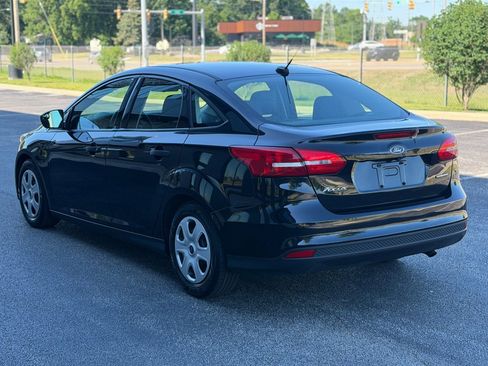 Used 2016 Ford Focus S FWD image 3