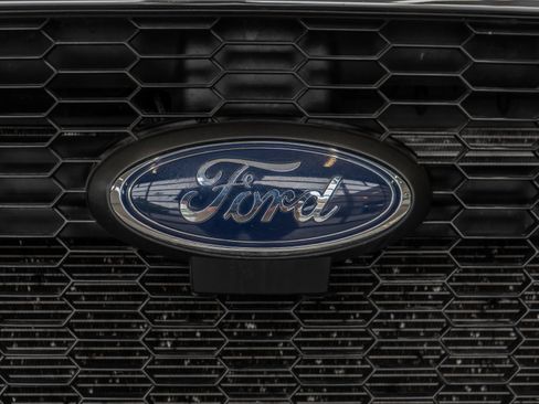 Used 2024 Ford Transit 350 XLT RWD image 5