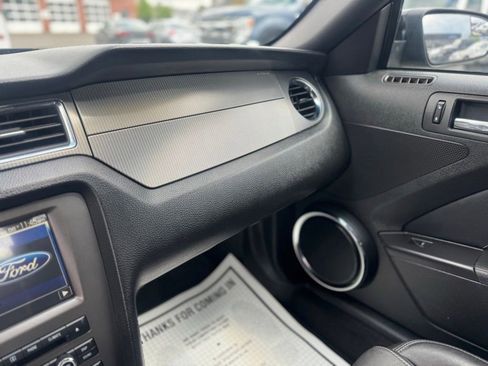 Used 2013 Ford Mustang GT Premium w/ Electronics Pkg RWD image 30