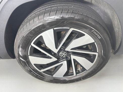 Used 2024 Volkswagen Atlas SE FWD image 11