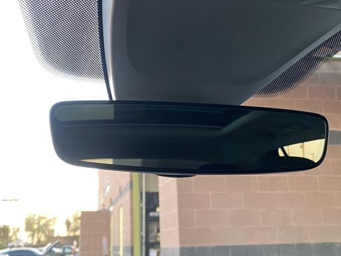 Used 2023 Volkswagen Tiguan SE w/ Panoramic Sunroof Package image 38