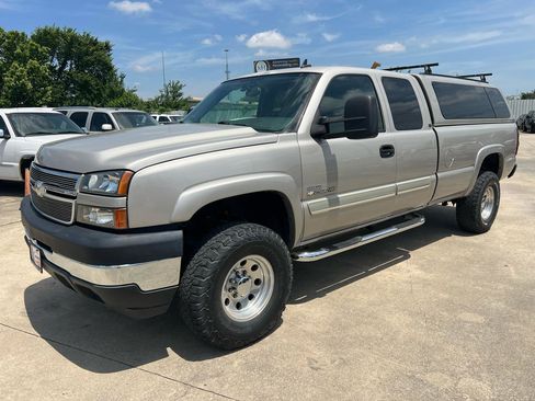 Used 2006 Chevrolet Silverado 2500 LT w/ Heavy-Duty Power Package AWD/4WD image 99