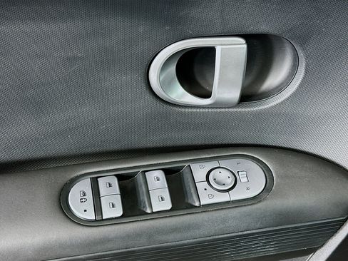 Used 2024 Hyundai Ioniq 5 SE image 15