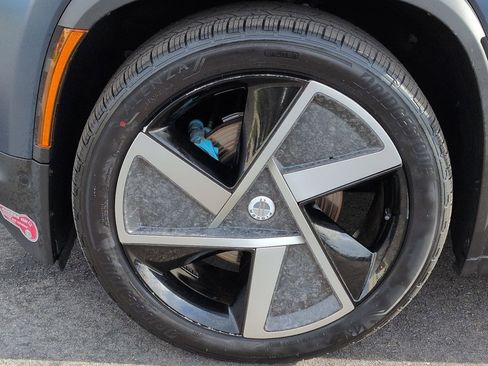 Used 2023 Fisker Ocean One image 28